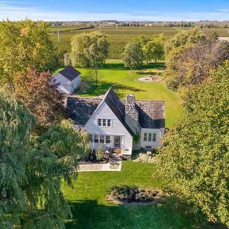 Villa Waterfront Niagara-On-The-Lake Farmhouse On A Vineyard Exterior foto